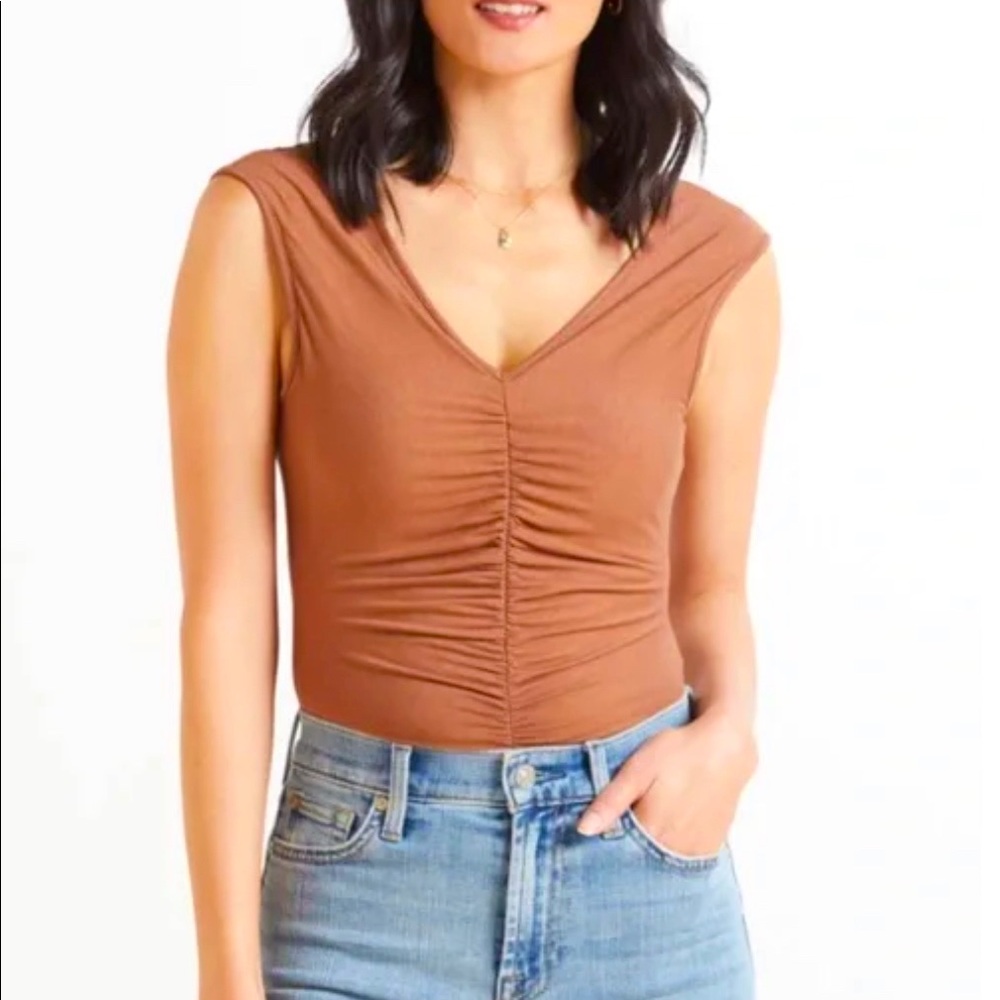 AGOLDE Willa Ruched Bodysuit in Caramel size Large